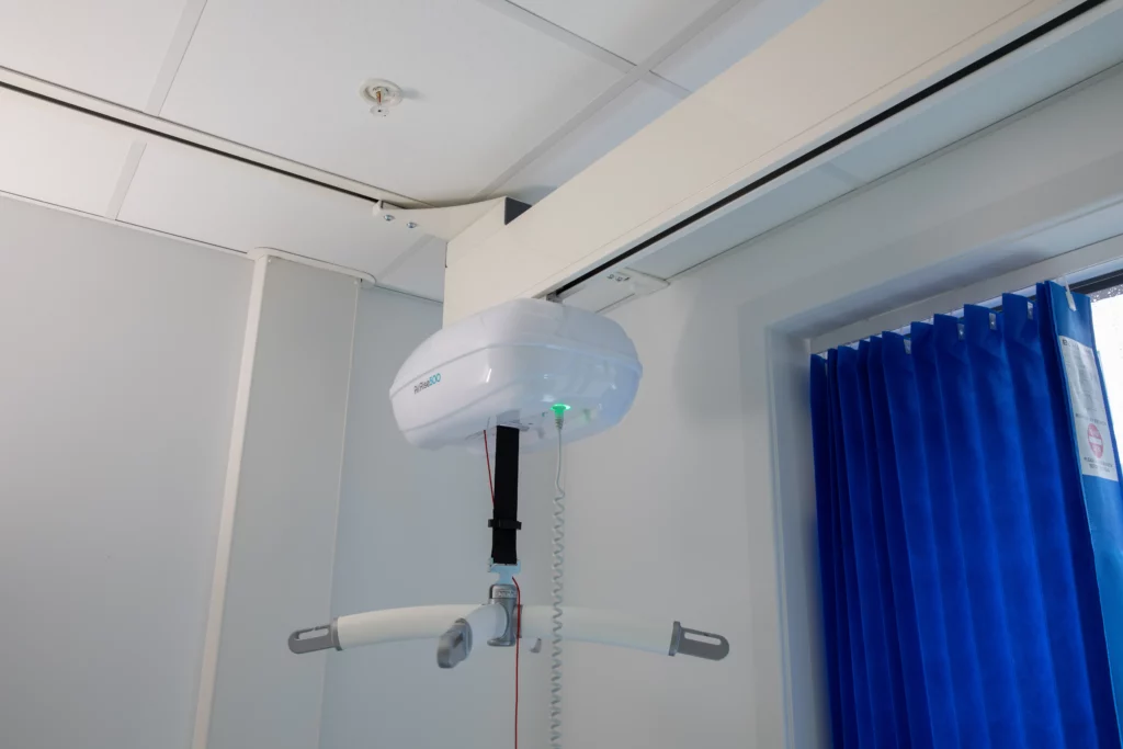 AirRise 500 bariatric hoist, bariatric equipment for hospitals
