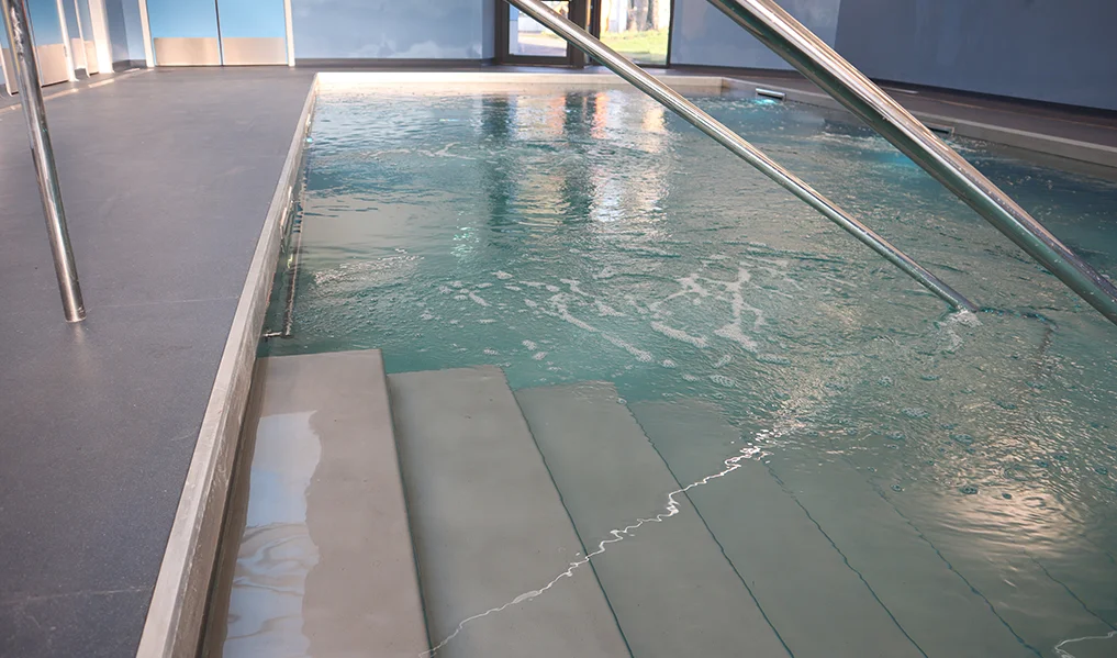 Panel System Hydrotherapy Pools