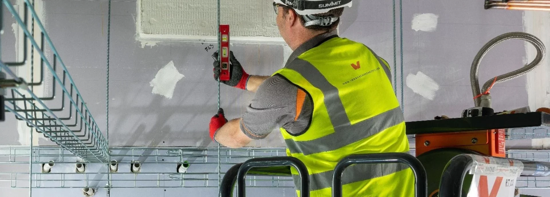 Smart Hospitals: Integrating Technology for Enhanced Patient Care