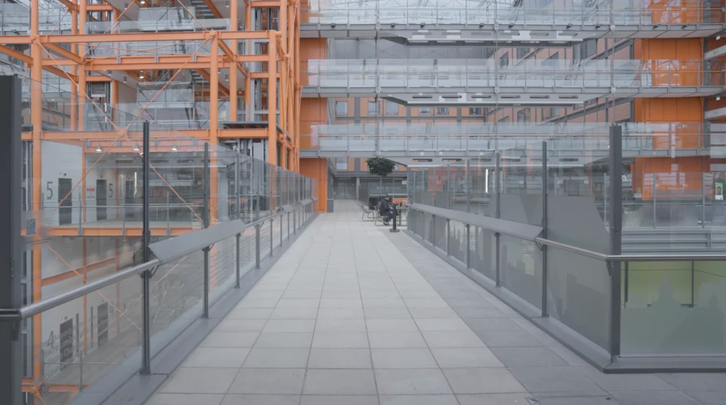 353 Ceiling Track Hoists With Curtain Hoppers Installed At Midland Met Hospital