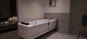 TR Comfortline Accessible Bath