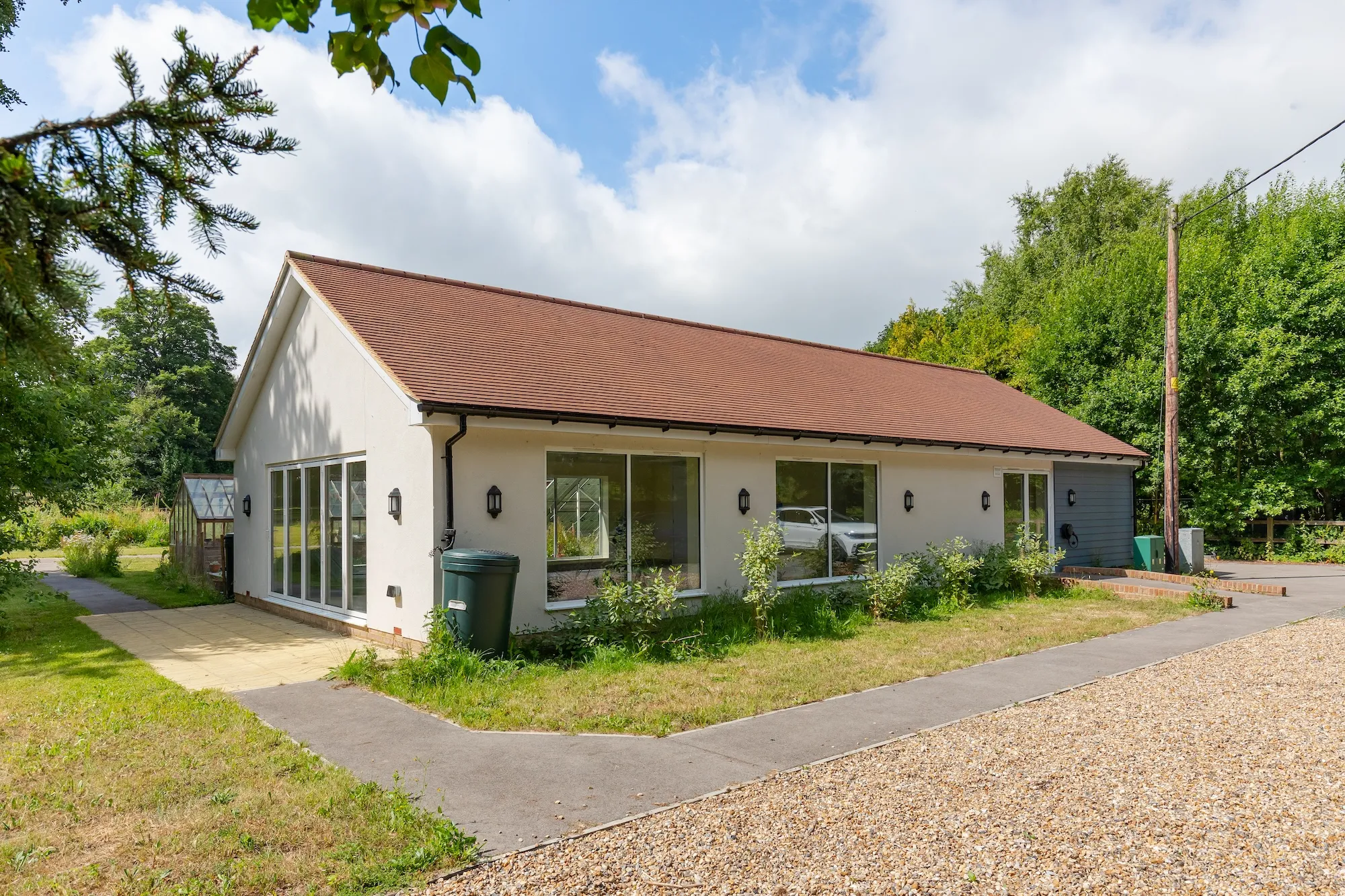 INN003_10_LongacreHydrotherapyPool_STILLS_WEB_2