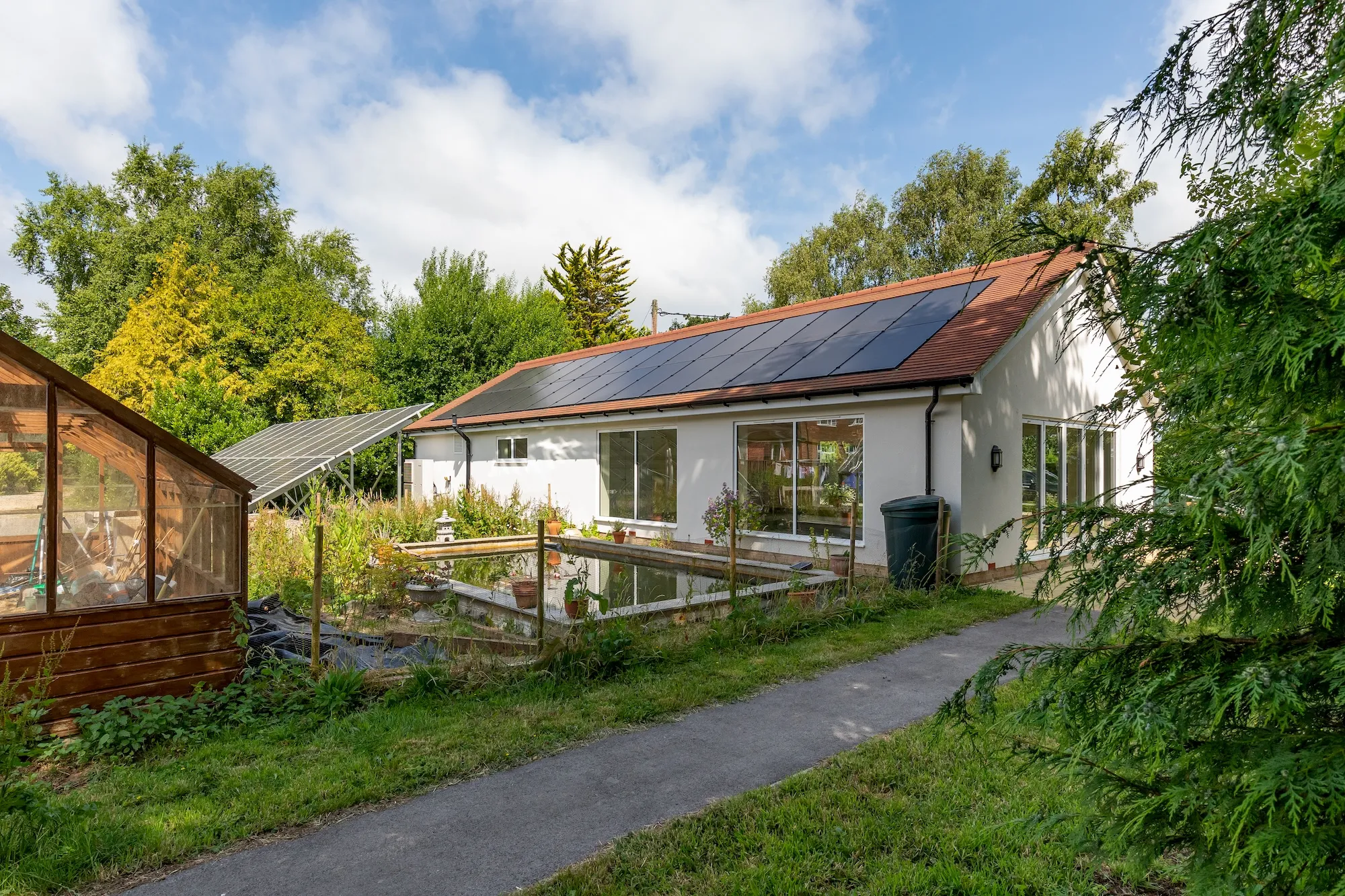 INN003_10_LongacreHydrotherapyPool_STILLS_WEB_3